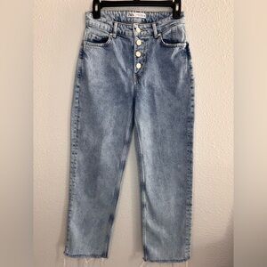 Zara Women's Light Blue High Rise Button Down Jeans Size 4.